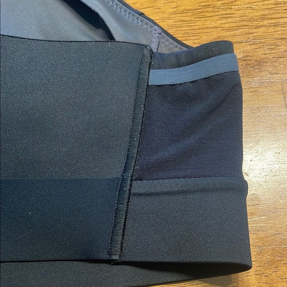 Brooks Drive 3 Pocket Sport Bra 38A/B Running Bra (Black) - Picture 5 of 9